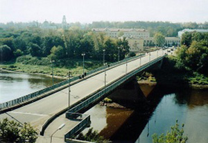 Разрушенный мост в Ульяновской области восстановили
